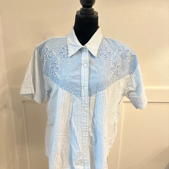 Preview International Light Blue Embroidered Button Down Shirt - Picture 2 of 6